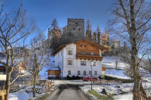 Gasthof Zwingerhof Ladis